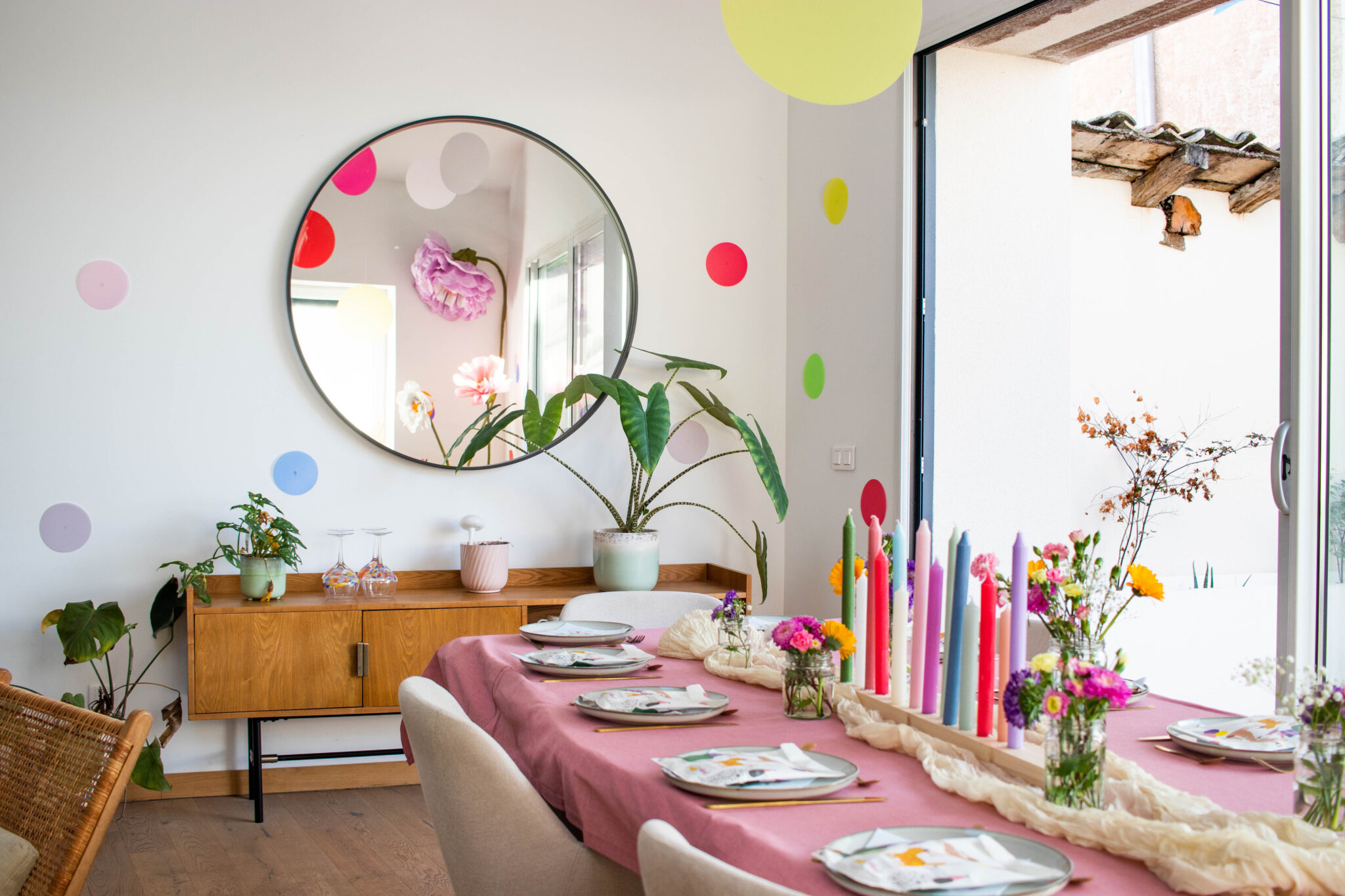 Comment j’ai réalisé un anniversaire coloré à la maison – Expérience